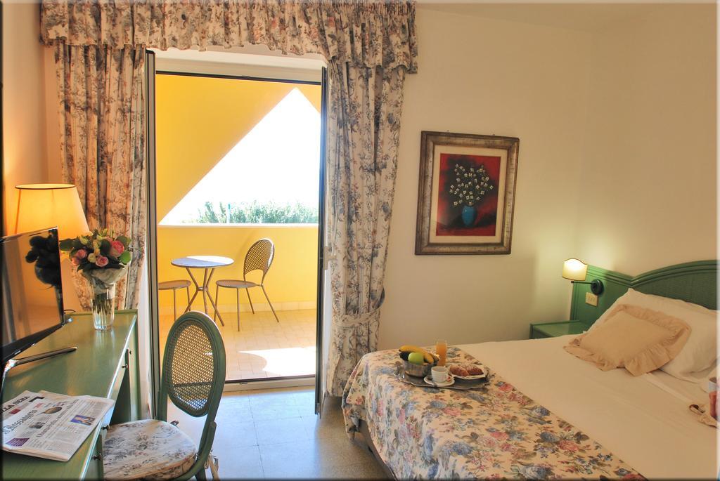 Hotel Lido Garda Anzio Room photo